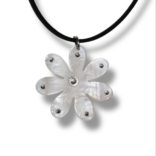 Flora – Glimmer Wrap Around Necklace