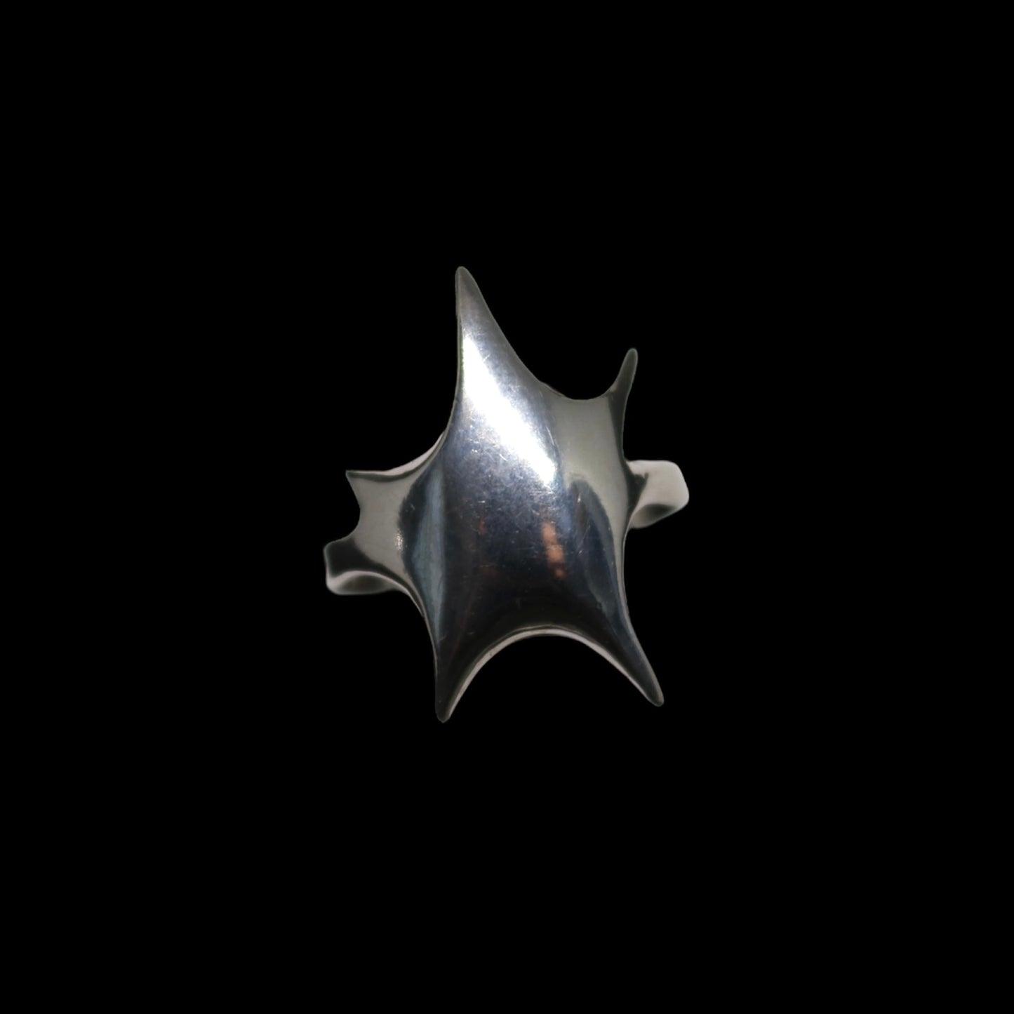 STARBURST RING black background