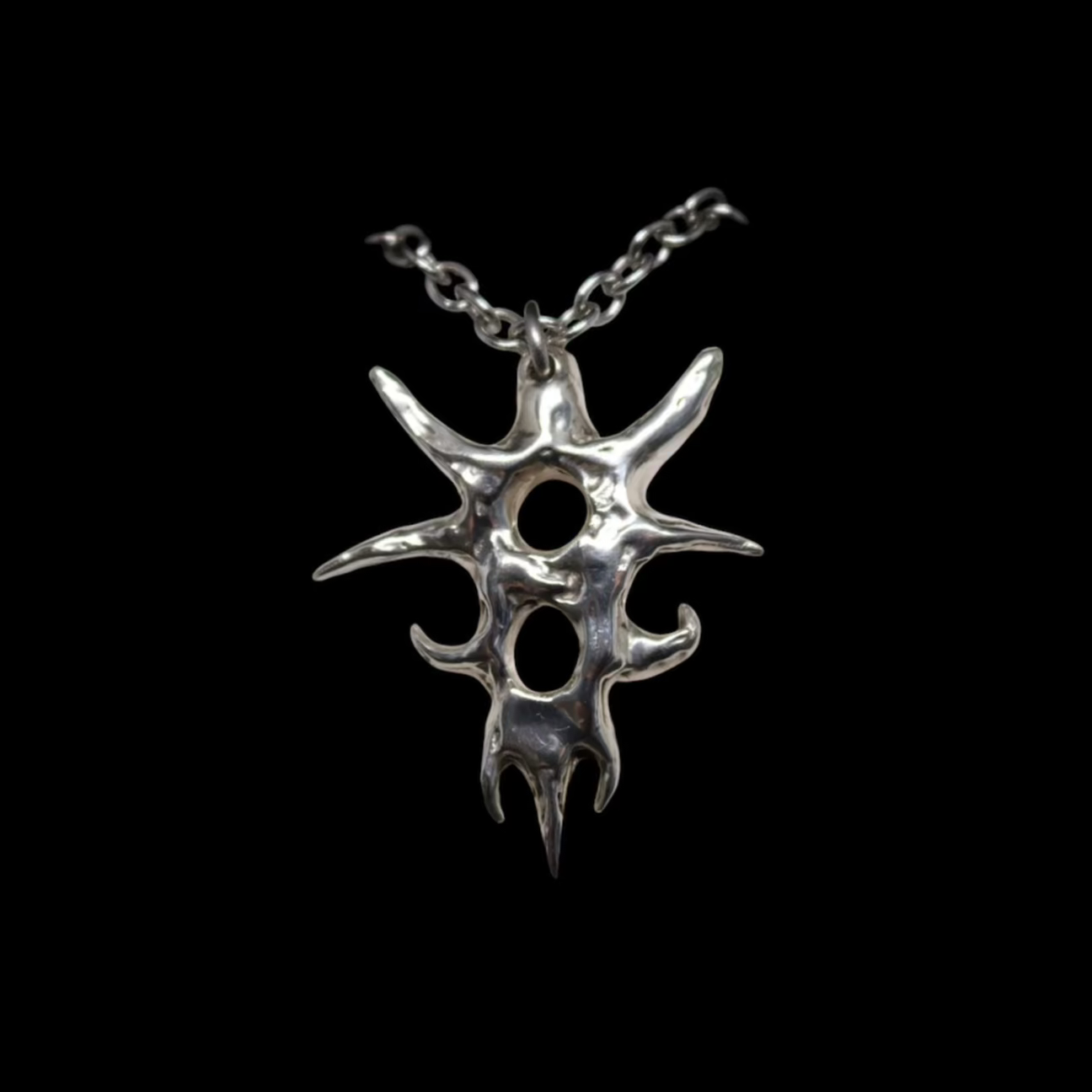 ROSEBLUEGEM - Oblivion Pendant Black Background