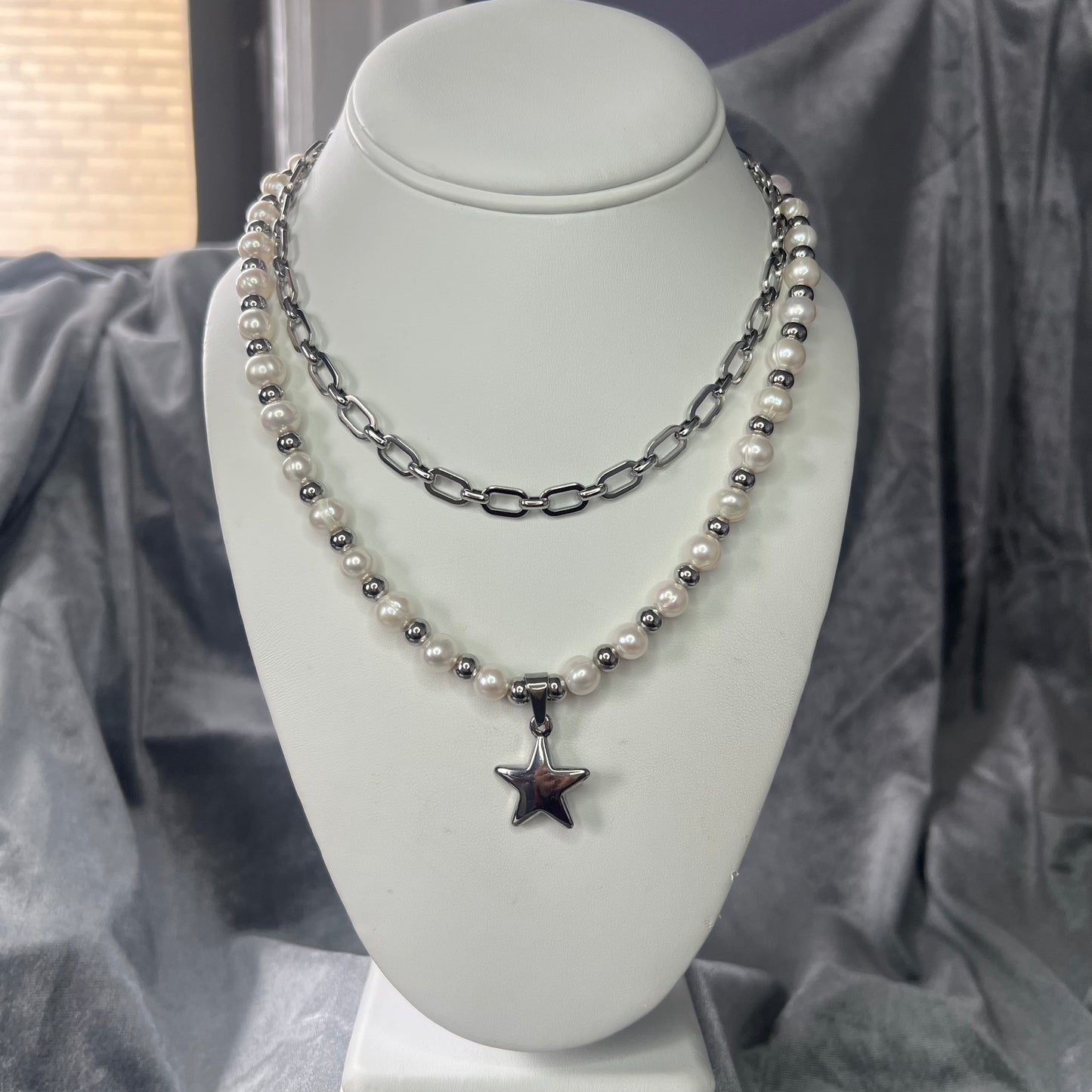 star charm pearl necklace v1